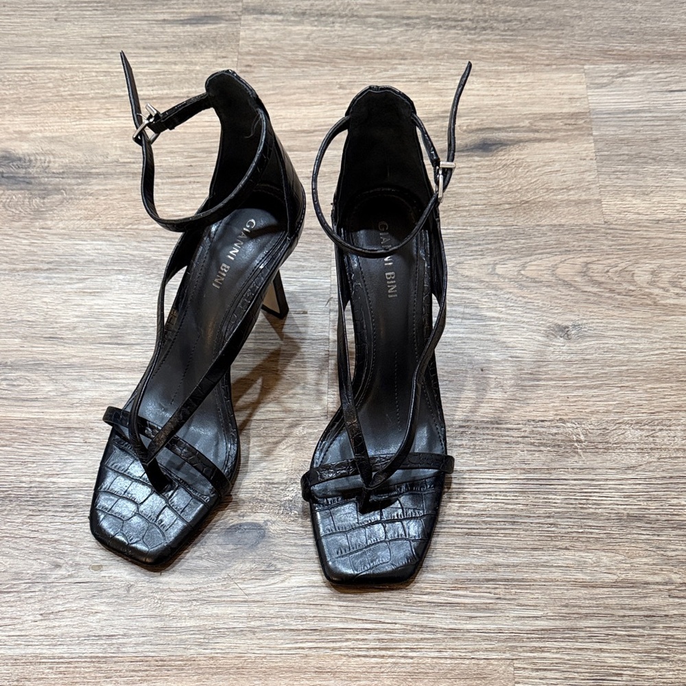 Gianvito Rossi Black Croc-Embossed Heels